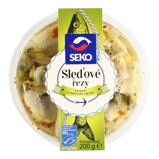 Sleďové řezy s kapary a sušenými rajčaty