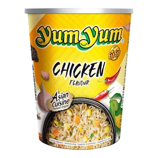 YumYum Nudlová instantní polévka s příchutí kuřete