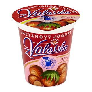 Smetanový jogurt oříšek