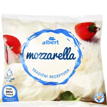 Mozzarella a do salátu