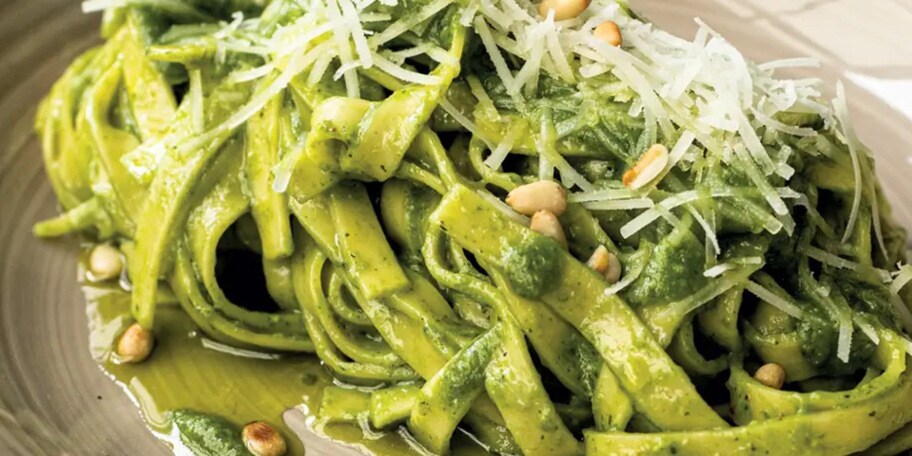 Tagliatelle al pesto