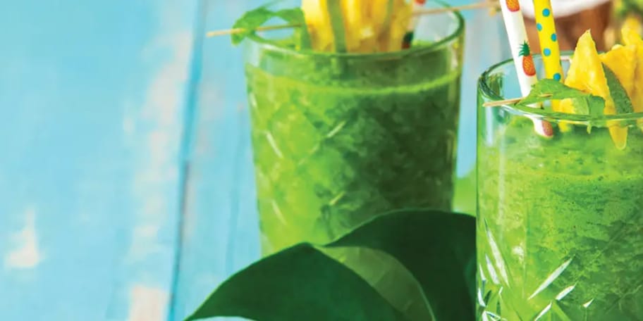 Fresh ananasové smoothie ve stylu mojita