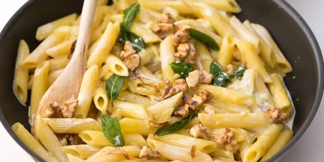 Těstoviny s modrým sýrem