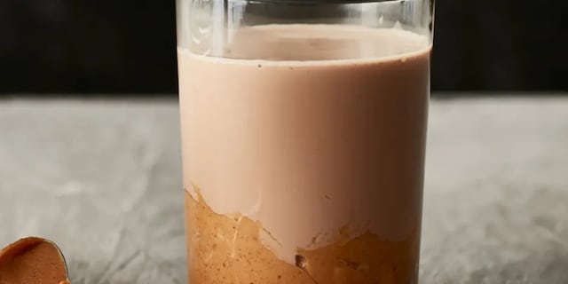Mléčný koktejl s arašídovým máslem