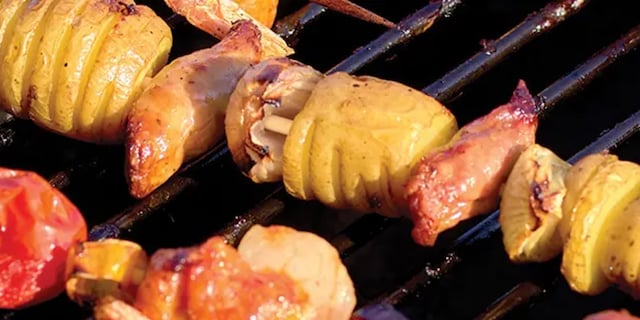 Špejle s brambůrky