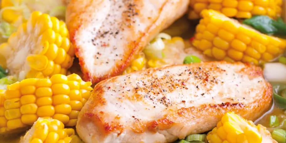 Kukuřice na másle s grilovaným kuřecím masem