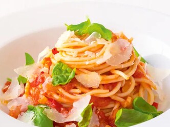 Špagety s rajčatovou omáčkou