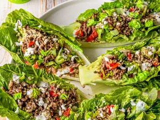 Bio salátové loďky s hovězím masem a quinoou