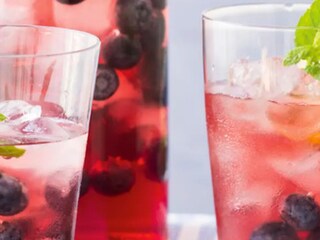 Domácí ledový čaj s borůvkami