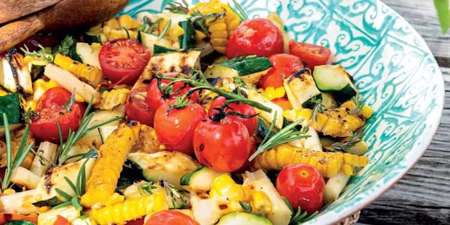 Grilovaný zeleninový salát