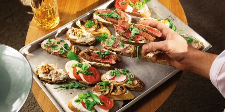 Chlebíčky se steakem Queensland