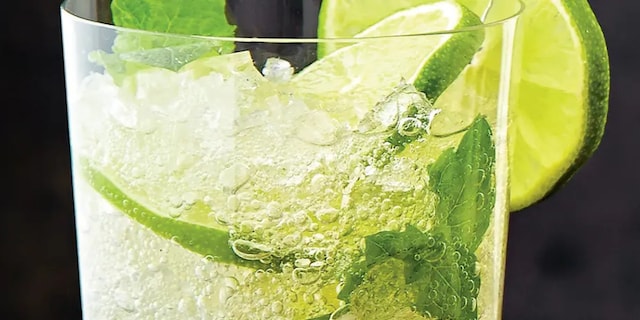 Champagne mojito