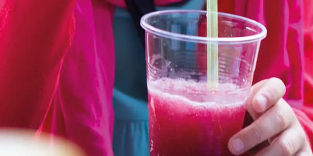 Domácí ledový čaj s ibiškem