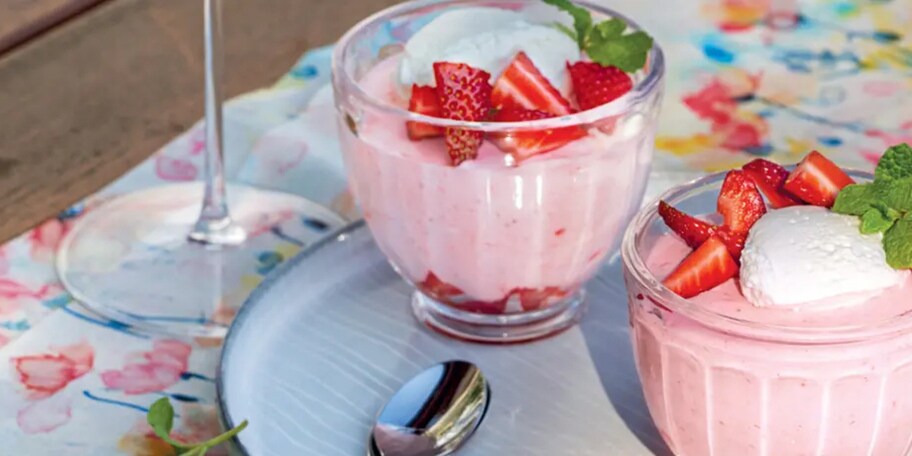 Nadýchaná jahodová pěna