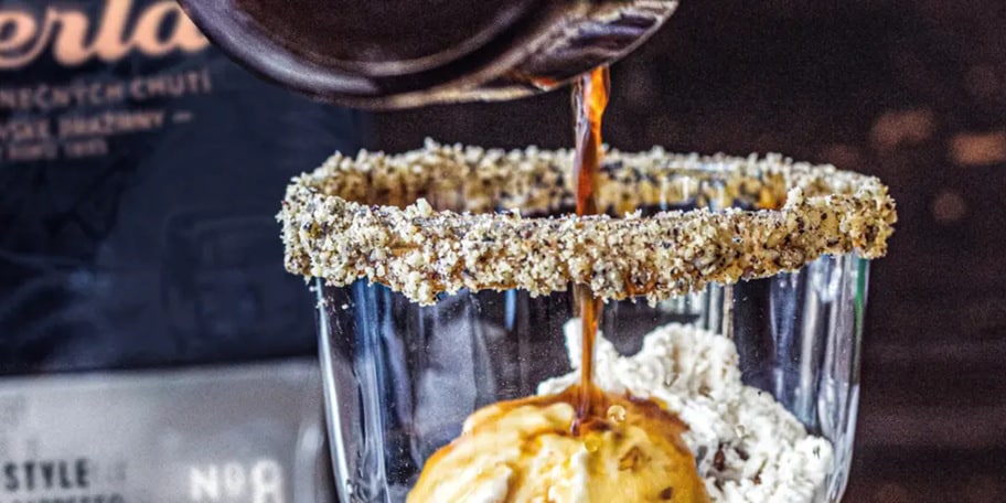 Affogato italská zmrzlinová pochoutka