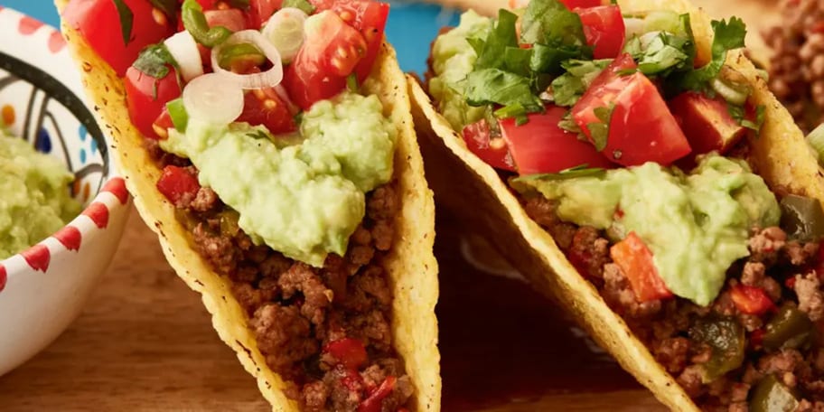 Tacos s hovězím masem a guacamole