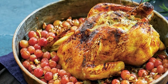 Kuře pečené s hroznovým vínem a nádivkou