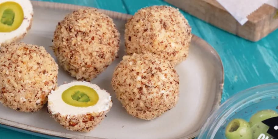 Olivové kuličky v čerstvém sýru