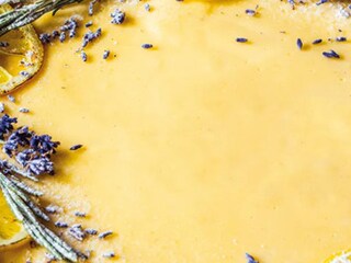 Citronový koláč s levandulí