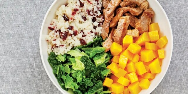 Kuskusový pilaf s medovým vepřovým