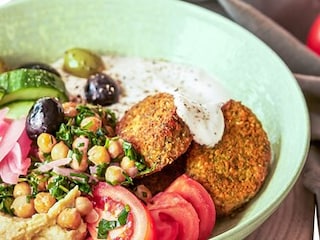 Bio falafel bowl