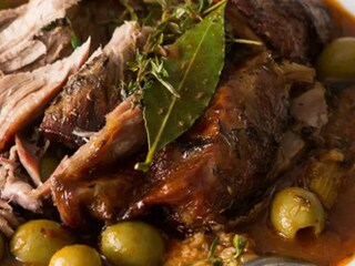 Sváteční pomalu pečená kachna po provensálsku