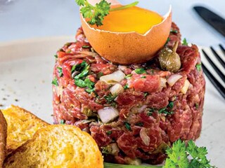 Rychlý hovězí tatarák ve francouzském stylu