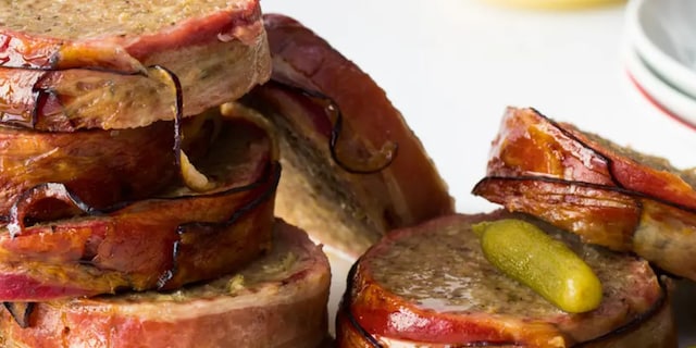 Křupavá sekaná pečená v anglické slanině