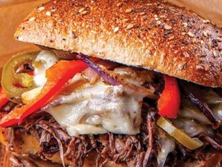 Philadelphia sendvič s trhaným hovězím