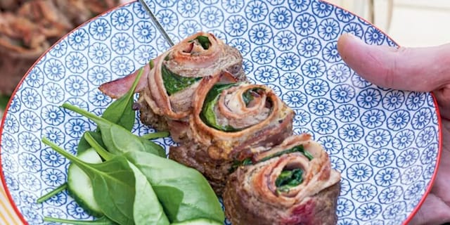 Hovězí roládky se špenátem a slaninou