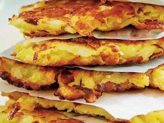 Kedlubnové bramboráčky s koprovým dipem