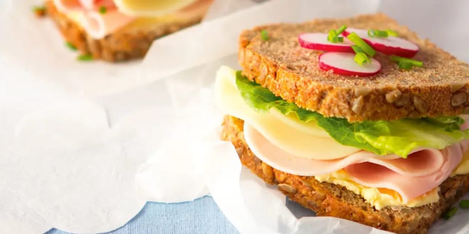 Sendviče se šunkou