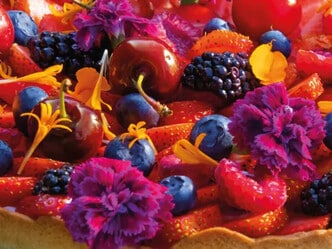 Letní koláč s mascarpone a čerstvým ovocem