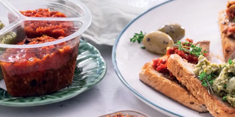 Opečené tousty s trio tapenádou