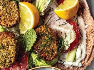 Falafel v pitě do kanceláře hbitě