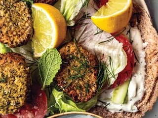 Falafel v pitě do kanceláře hbitě