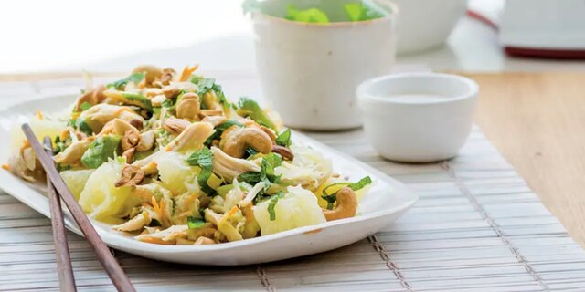 Pomelový salát s kuřecím masem