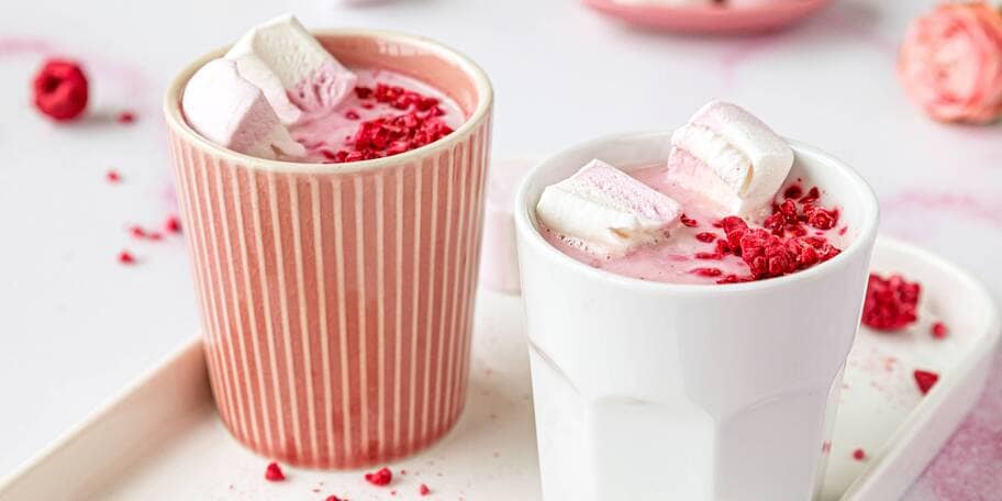 Růžová horká čokoláda