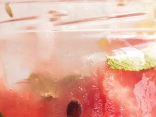 Melounová limonáda pro horké dny