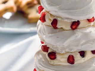 Sladká pavlova jako vánoční stromek