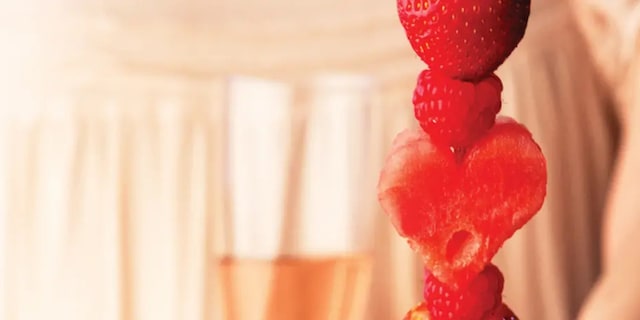 Ovocné špízy pro voňavé polibky