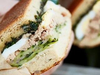 Tuňákový sendvič