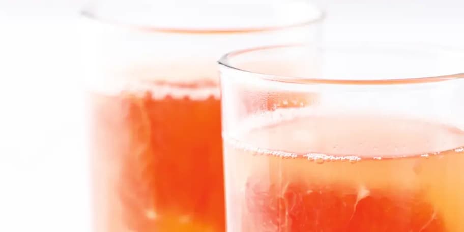 Horký grapefruitový čaj