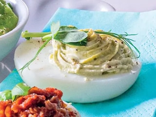 Plněná vejce se žloutkovou náplní