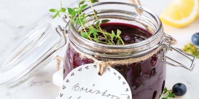 Borůvkový džem s voňavým tymiánem