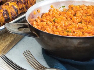 Červená čočka a krůta s kořením masala