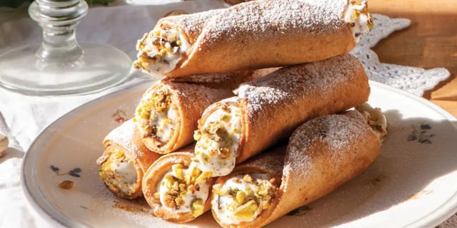 Sladké cannoli s ricottou