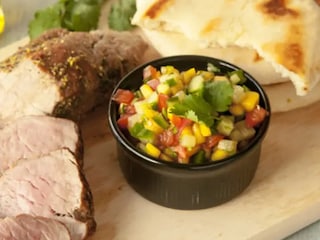 Vepřová panenka s mangovorajčatovou salsou