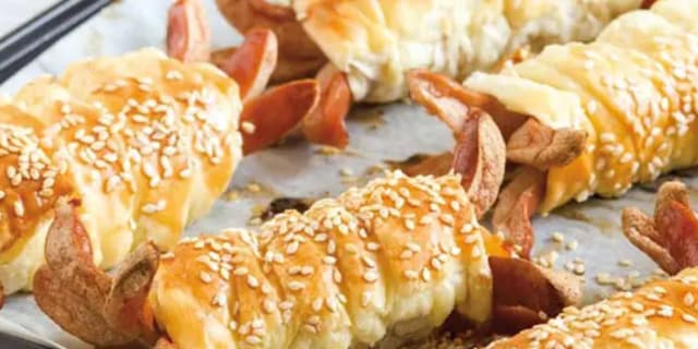 Párky v listovém těstě