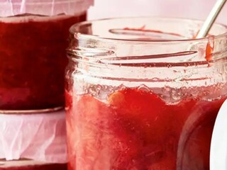 Džem z rebarbory a jahod